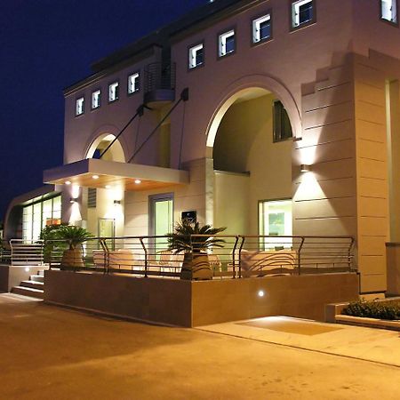 Hotel La Conchiglia Romano di Lombardia Ngoại thất bức ảnh